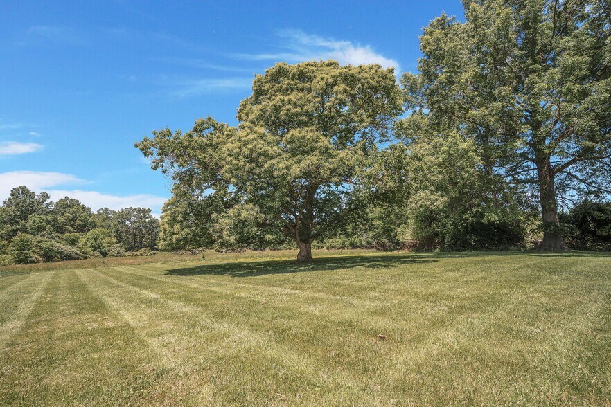 More Photos Of 1902 Jefferson Pike, Brunswick Lodge Meeting Hall For Lease