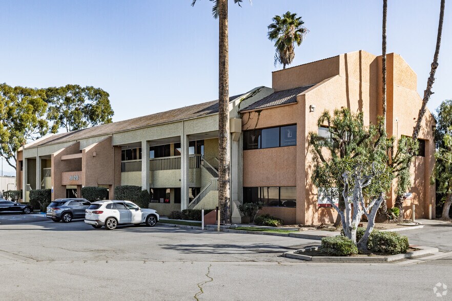 More Photos Of 4128 W Commonwealth Ave, Fullerton Office For Sale