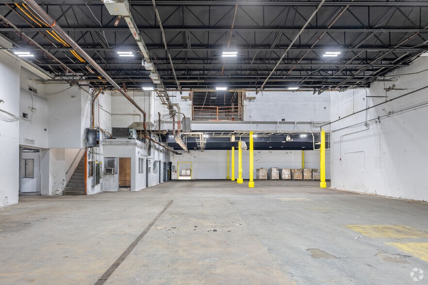 More Photos Of 104 E Park St, Bordentown Warehouse For Sale