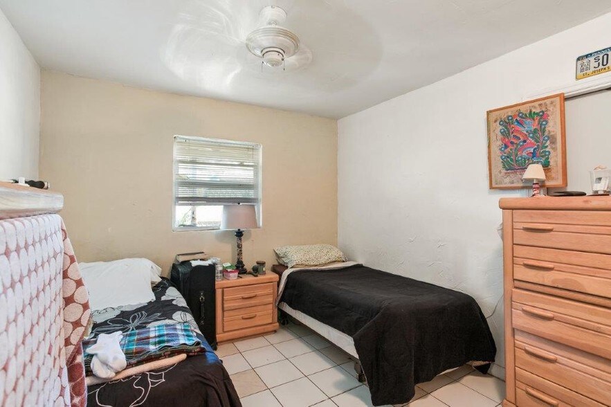 More Photos Of 3100 Areca Ave, Naples Apartments For Sale