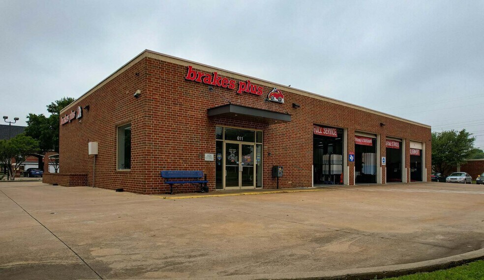 Primary Photo Of 611 S MacArthur Blvd, Coppell Auto Repair For Sale