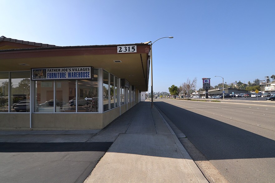More Photos Of 2315-2325 Fletcher Pky, El Cajon Freestanding For Lease