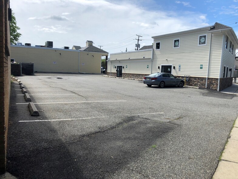 More Photos Of 37 Riveredge Rd, Tenafly Storefront Retail Office For Lease