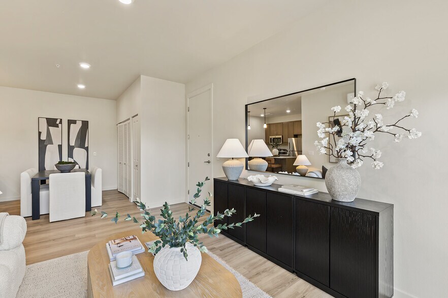 More Photos Of 7011 NE 126th St, Vancouver Apartments For Sale