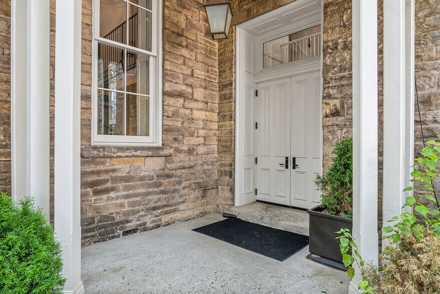 More Photos Of 543 Park Ave, Park City Hotel For Sale