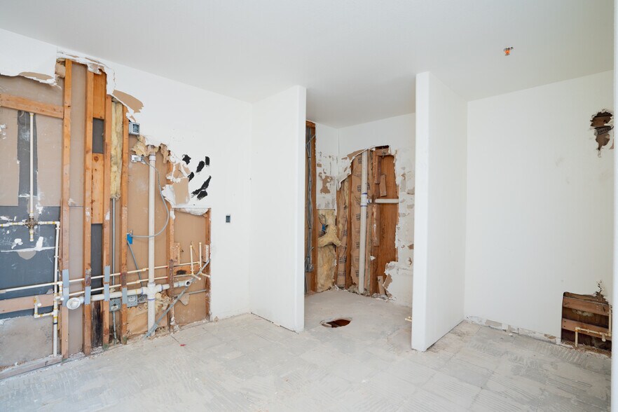 More Photos Of 2301 E Expressway 83, Donna Hotel For Sale