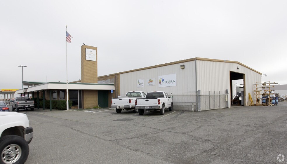 Primary Photo Of 1850 N 1st St, Dixon Service For Sale