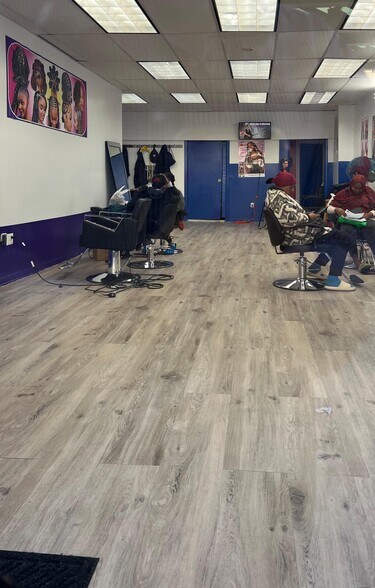 More Photos Of 4125-4127 White Plains Rd, Bronx General Retail For Sale