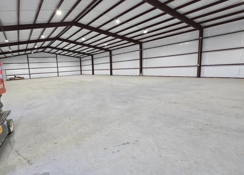 More Photos Of 7628 Dick Price Rd, Mansfield Warehouse For Sale