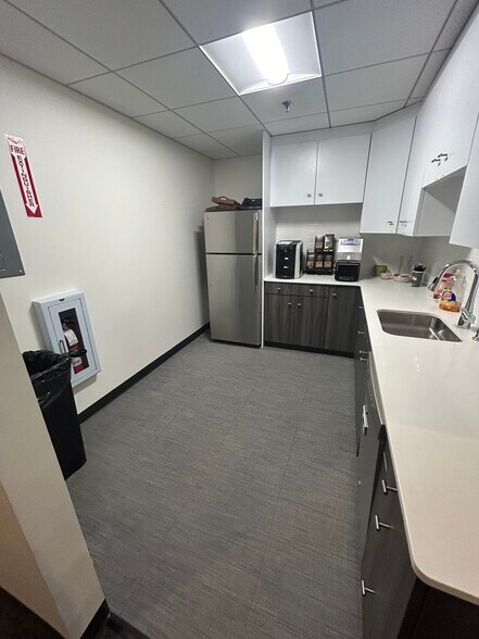 More Photos Of 311 Main St, Worcester Medical For Lease