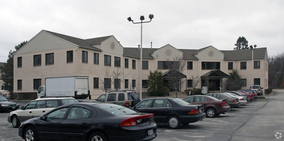 More Photos Of 200 Centerville Rd, Warwick Office Residential For Lease