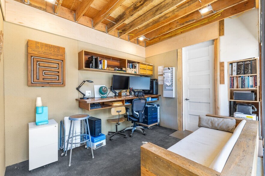 More Photos Of 1130 Industrial Ave, Petaluma Light Manufacturing For Sale