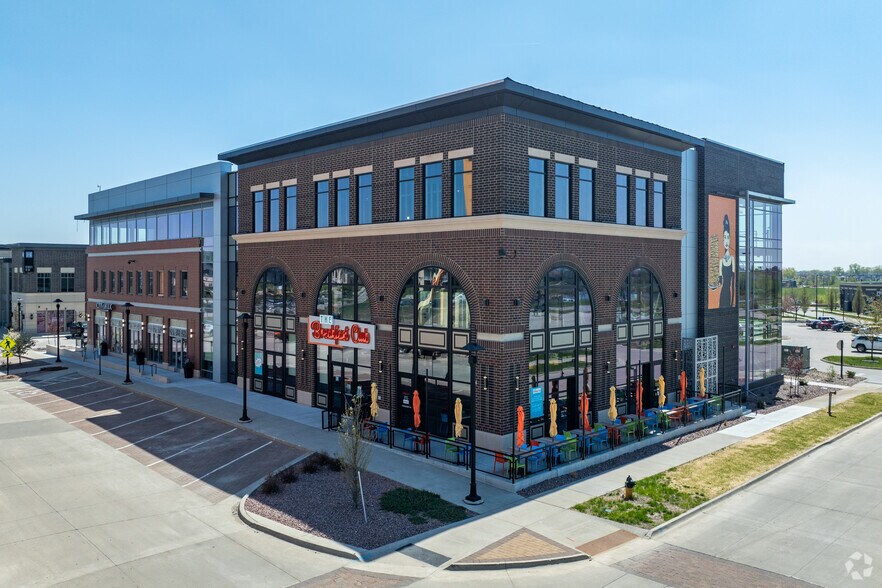 Primary Photo Of 1465 SW Park Square Dr, Ankeny Office For Lease