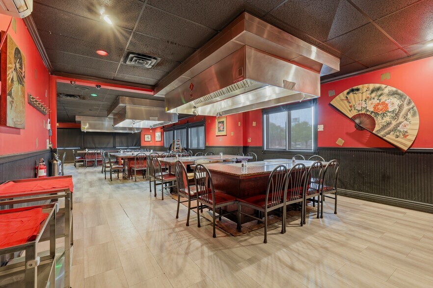 More Photos Of 72 N 850 E, Lehi Restaurant For Sale