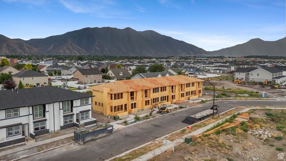 More Photos Of 737 S Harrison Dr, Springville Multifamily For Sale