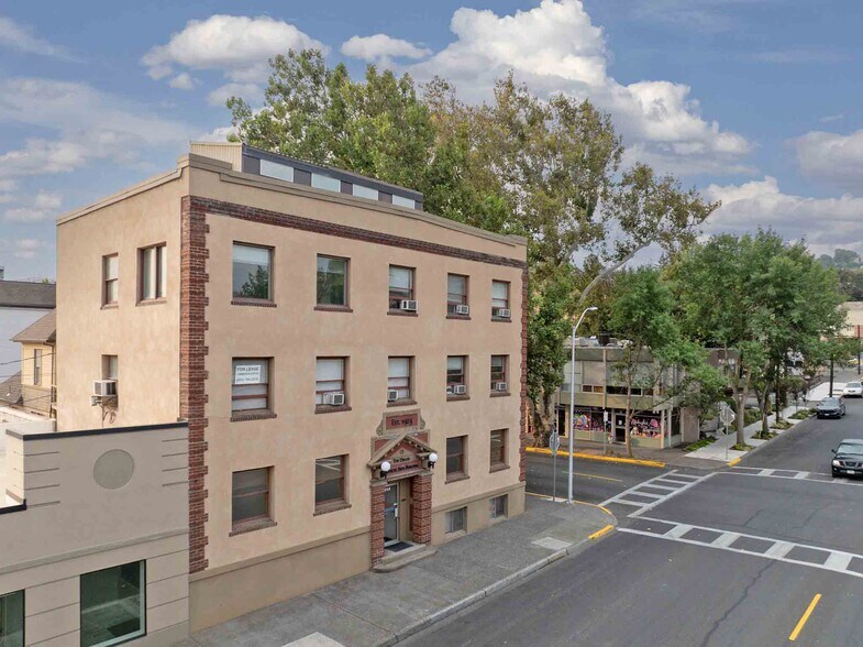 Primary Photo Of 414 Washington St, The Dalles Office For Sale