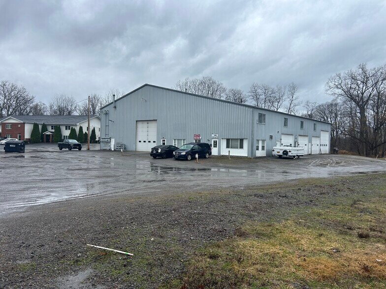 Primary Photo Of 2120 Sackett Rd, Avon Warehouse For Lease