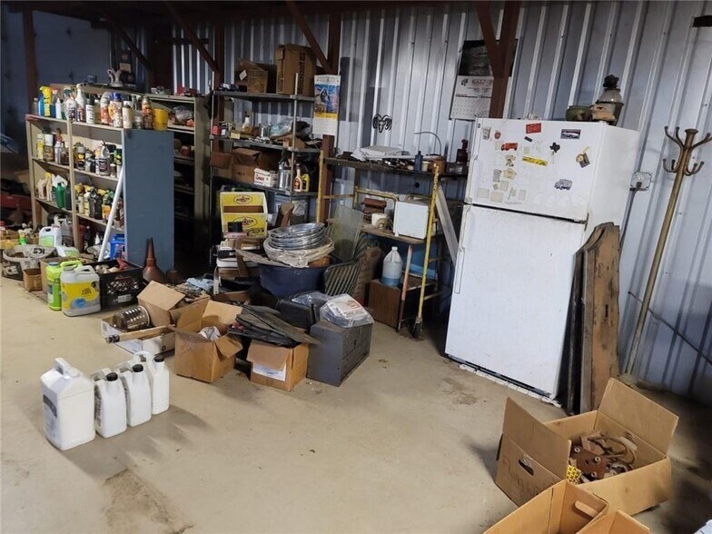 More Photos Of 19219 Hog Eye Rd, Manor Light Distribution For Lease