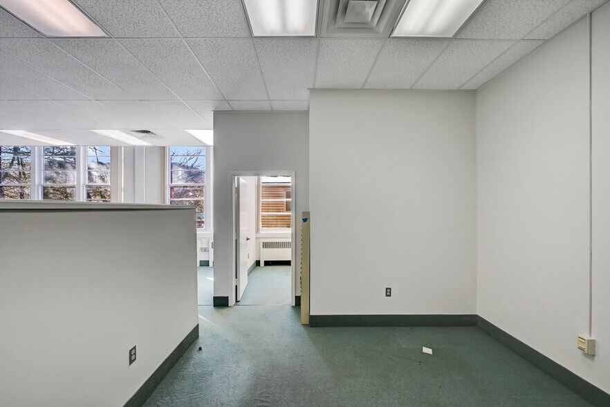 More Photos Of 301 Delaware Ave, Olyphant Office For Sale