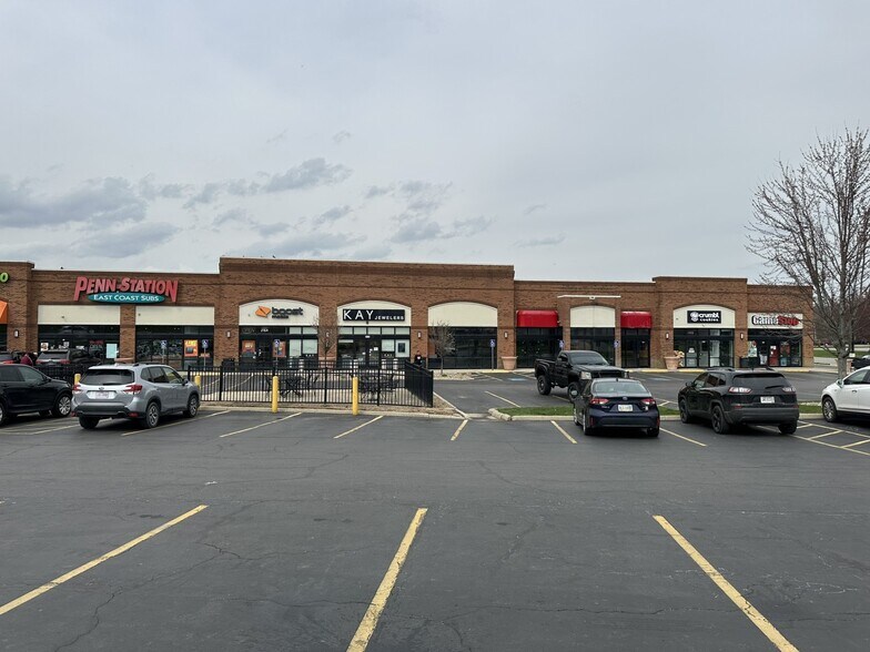 More Photos Of 2150-2172 Walker Lake Rd, Ontario General Retail For Sale