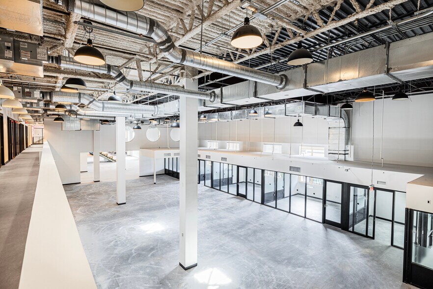 More Photos Of 7401 Lone Star Dr, Plano Unknown For Lease