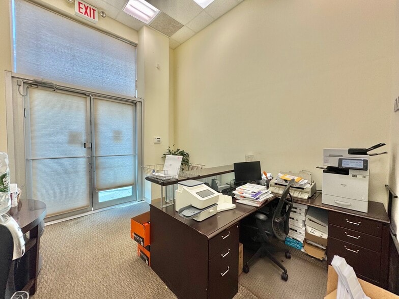 More Photos Of 215-15 Northern Blvd, Bayside Storefront Retail Office For Lease