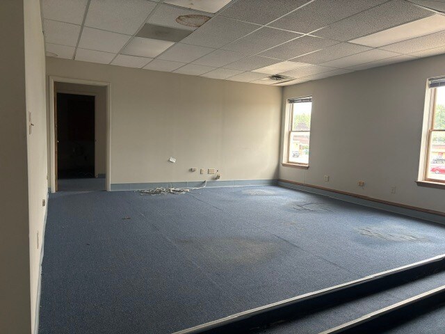 More Photos Of 1040 Payne Ave, North Tonawanda Storefront Retail Office For Lease