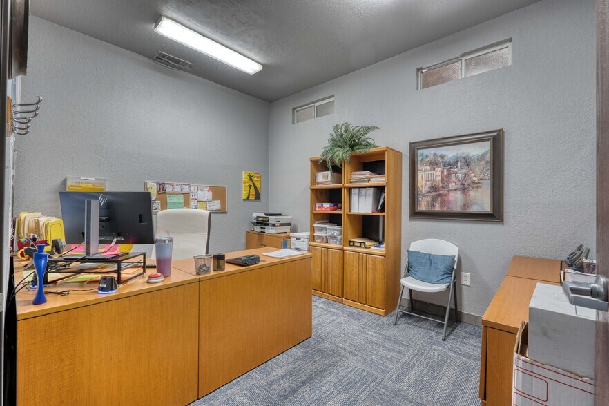 More Photos Of 10131 Iron Rock Way, Elk Grove Manufacturing For Lease