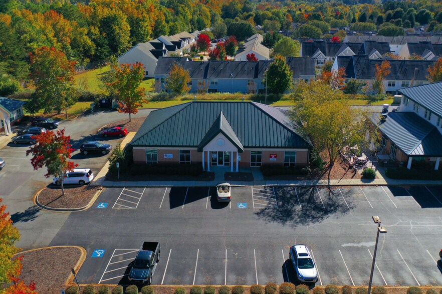 Primary Photo Of 1400-1414 Village Harbor Dr, Lake Wylie Medical For Lease
