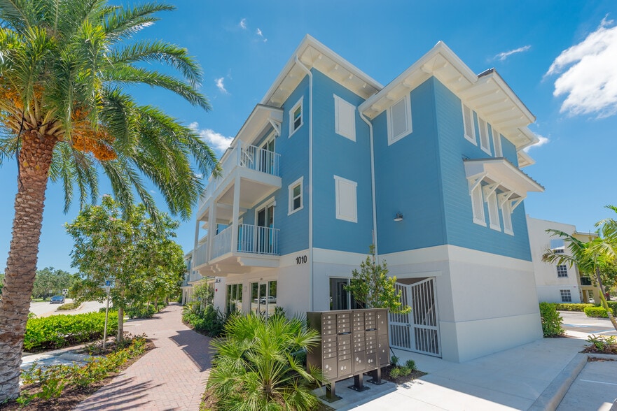 More Photos Of 1010 Dakota Dr, Jupiter Apartments For Lease