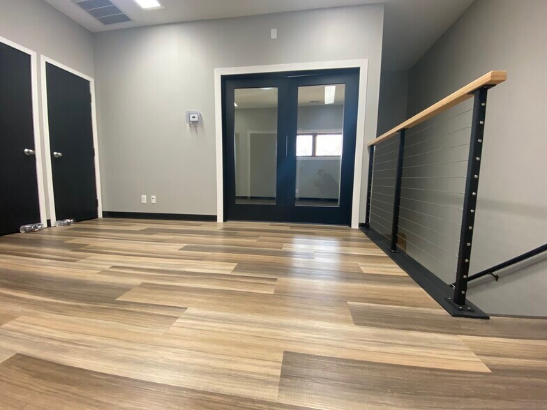 More Photos Of 6201 S 58th St, Lincoln Office For Lease