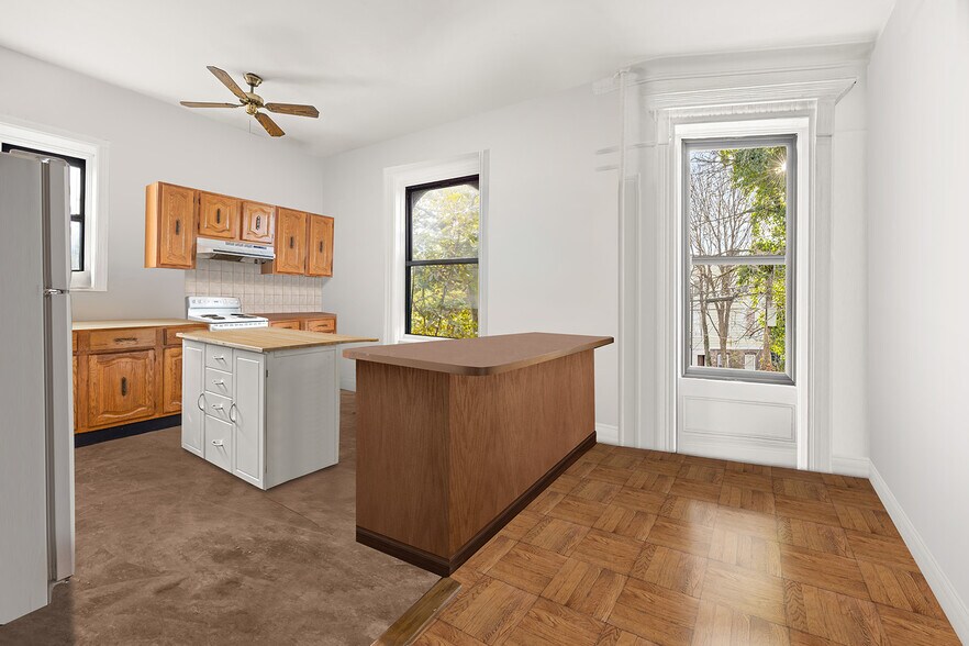 More Photos Of 363 6th Ave, Brooklyn Apartments For Sale