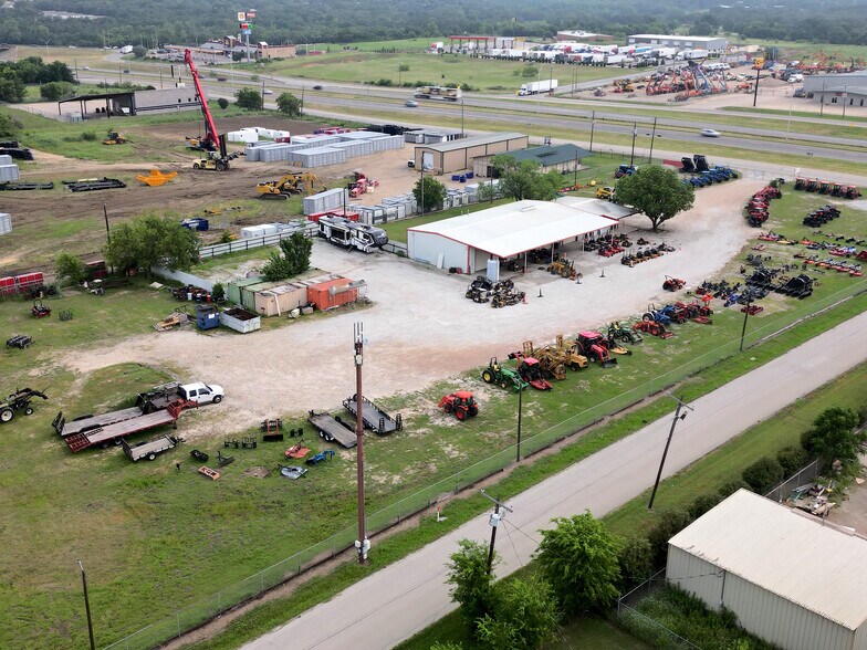 More Photos Of 3456 S Burleson Blvd, Alvarado Freestanding For Sale