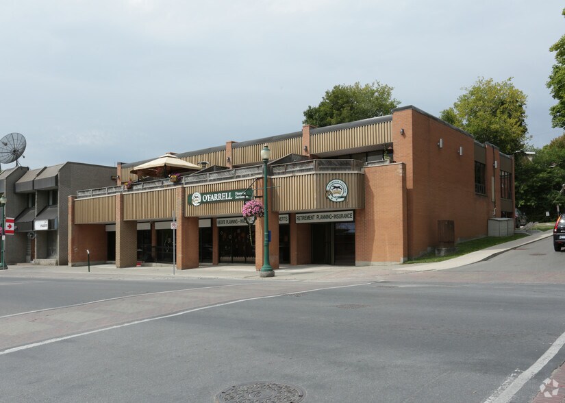 More Photos Of 52-58 King St E, Brockville Office For Sale