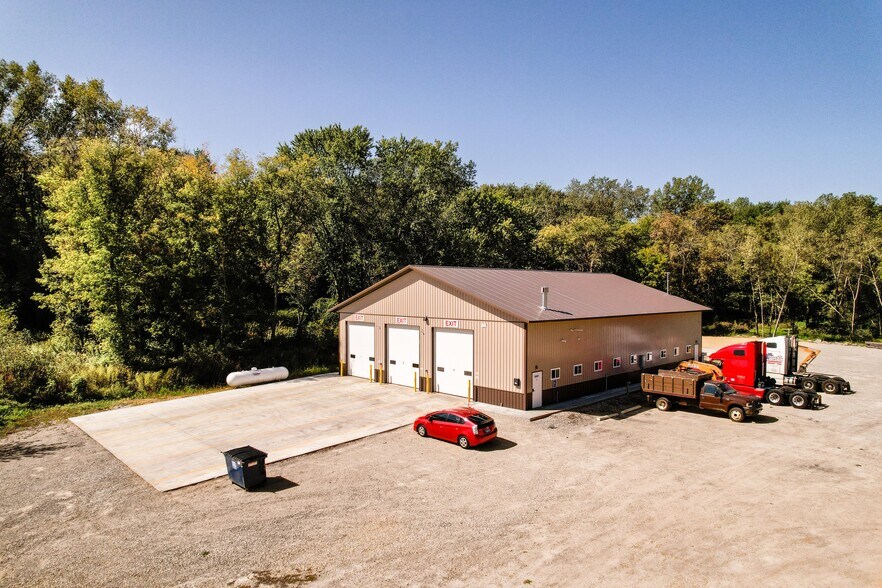 More Photos Of 145 Railroad Ave, Ellsworth Warehouse For Sale