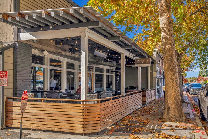 More Photos Of 321 Hartz Ave, Danville General Retail For Sale