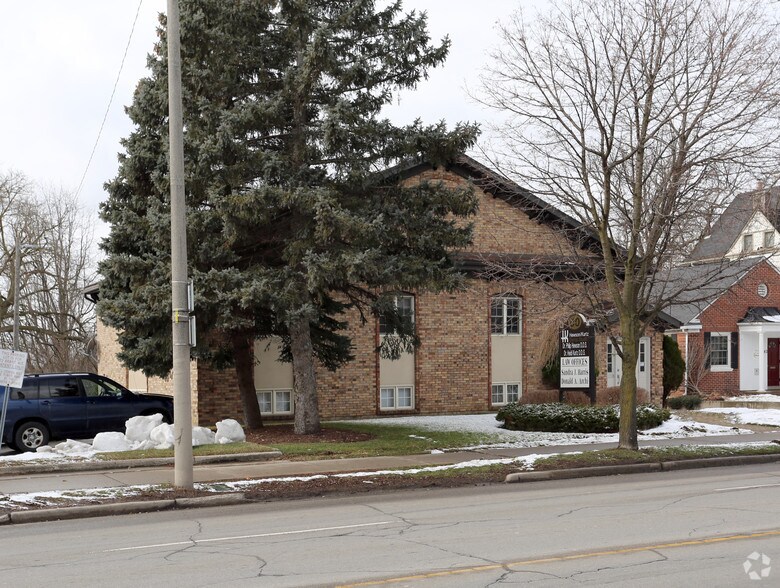 More Photos Of 80 Brant Ave, Brantford Coworking Space