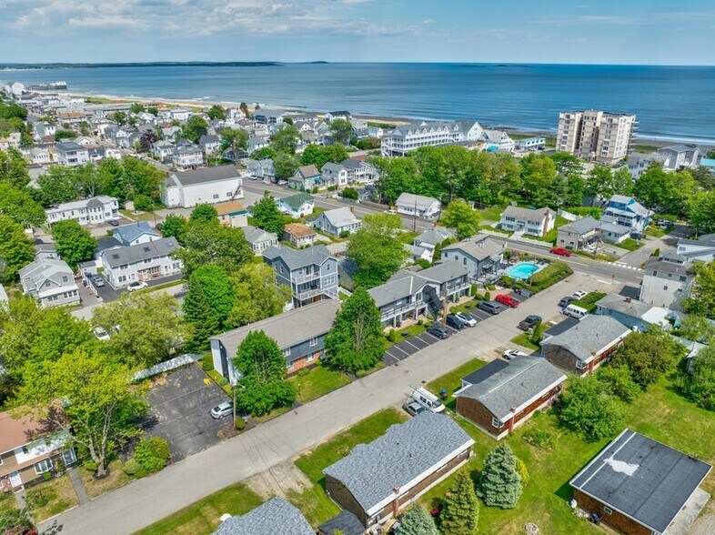 More Photos Of 136 W Grand Ave, Old Orchard Beach Hotel For Sale