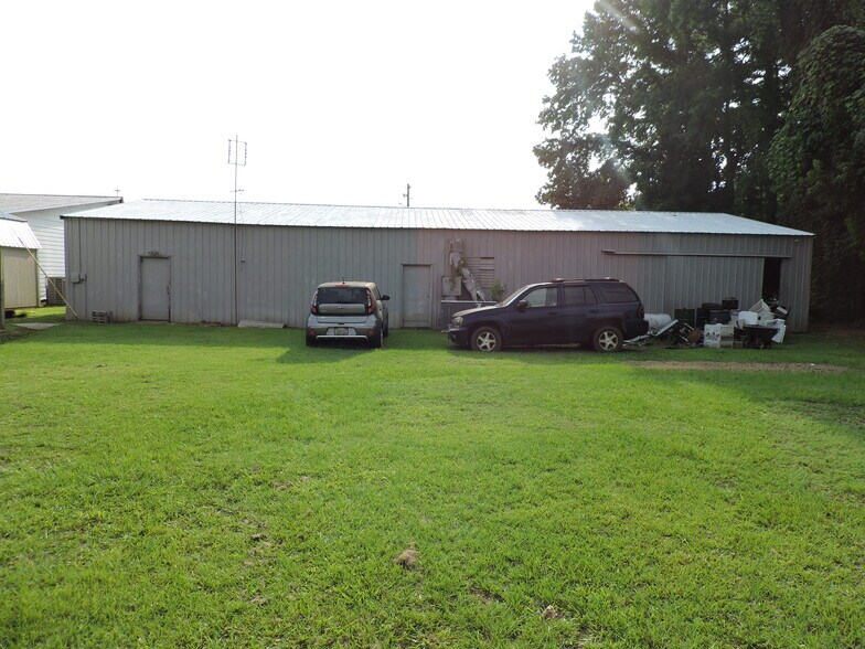 More Photos Of 130 Academy Dr, Greenville Auto Repair For Sale