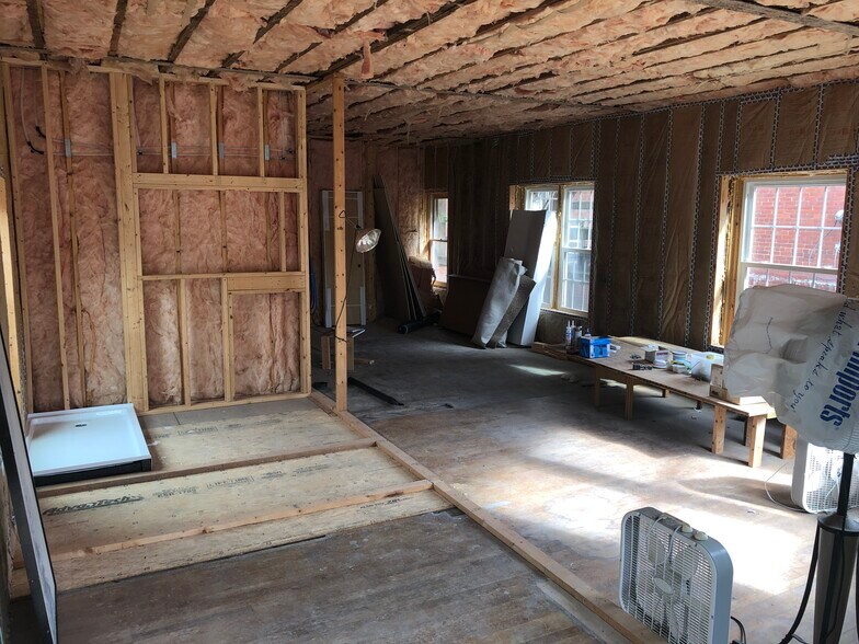 More Photos Of 7 Avenue D, Johnson City Storefront Retail Residential For Sale