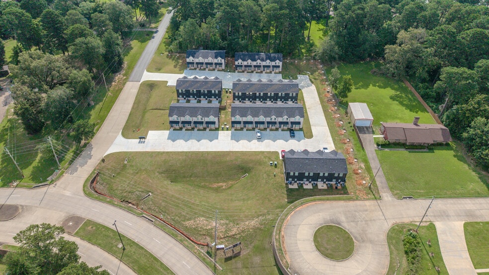 More Photos Of 6702 University Ave, Texarkana Apartments For Sale