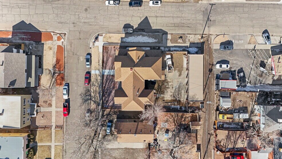 More Photos Of 1000 Carteret Ave, Pueblo Apartments For Sale