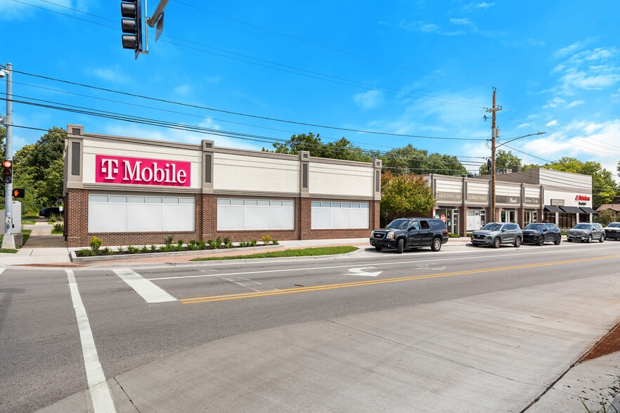 More Photos Of 4040-4125 University Ave, Des Moines Unknown For Lease