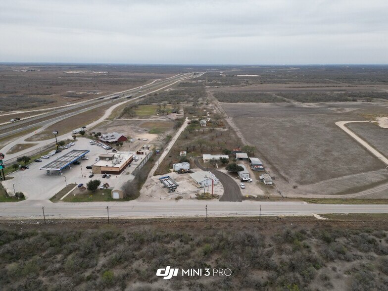 More Photos Of 866 FM 99, Whitsett Storefront For Sale