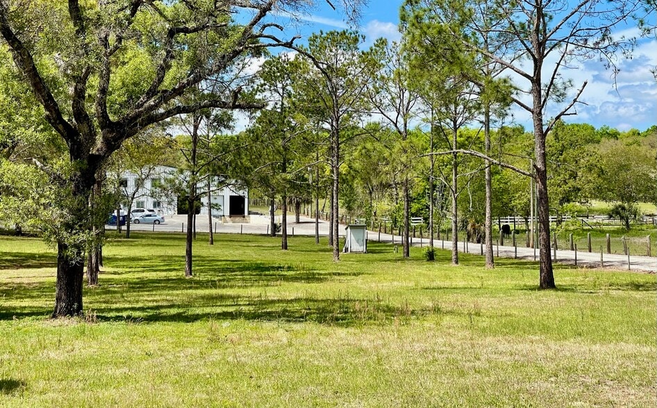 More Photos Of 5454 Foliage Way, Apopka Warehouse For Lease