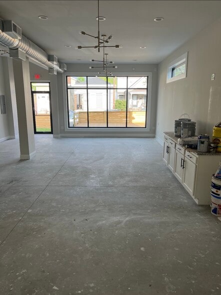 More Photos Of 1110 Logan St, Louisville Storefront Retail Residential For Sale