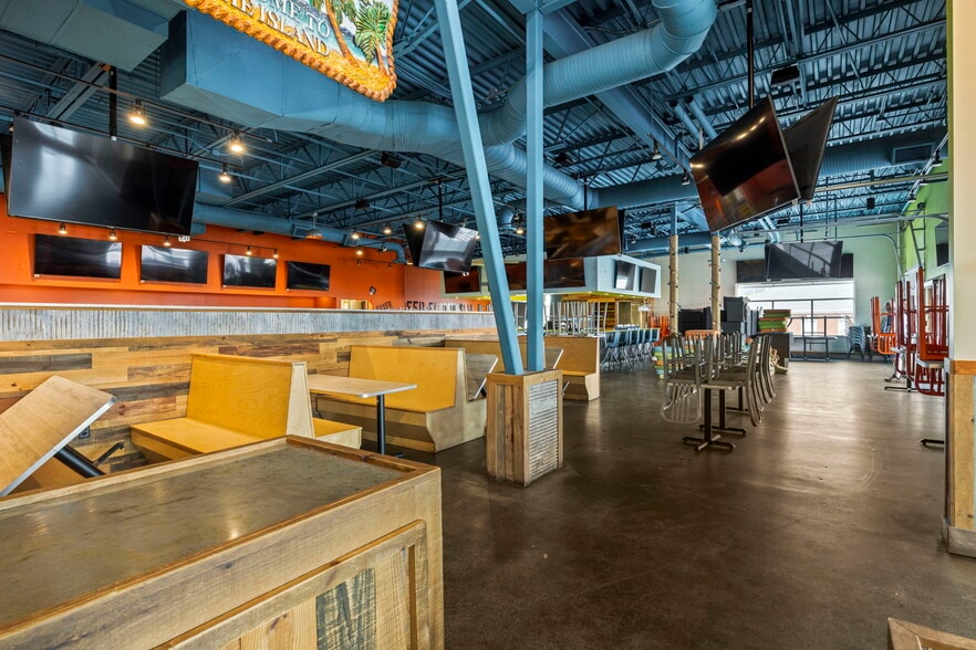 More Photos Of 350 University Blvd, Harrisonburg Freestanding For Sale