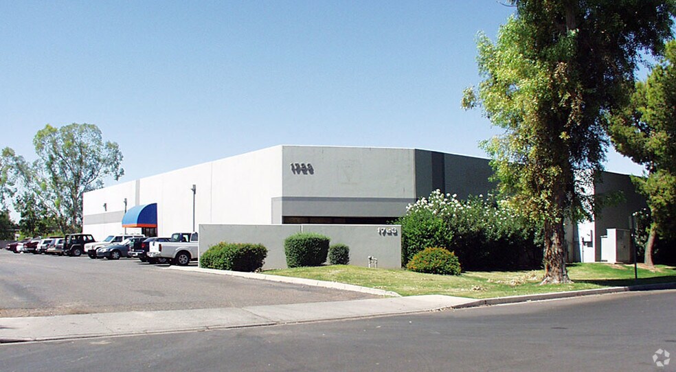 More Photos Of 1723 W 4th St, Tempe Warehouse For Sale