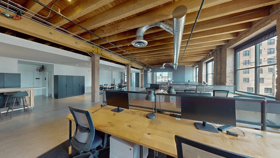 More Photos Of 1500 W Carroll Ave, Chicago Loft Creative Space For Lease