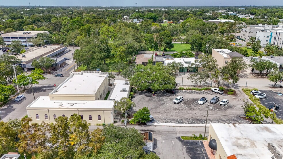 More Photos Of 2100 Main St, Sarasota Land For Sale
